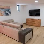 Three-bedroom Premium Atmosfera With Private Pool&sauna Nyaraló
