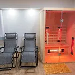 Three-bedroom Premium Atmosfera With Private Pool&sauna Holiday home