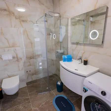 Ferienhaus Three-bedroom Premium Atmosfera With Private Pool&sauna *