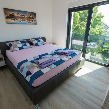 Three-bedroom Premium Atmosfera With Private Pool&sauna Vodice
