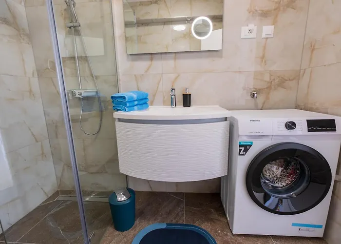 Prázdninový dům Three-bedroom Premium Atmosfera With Private Pool&sauna Vodice