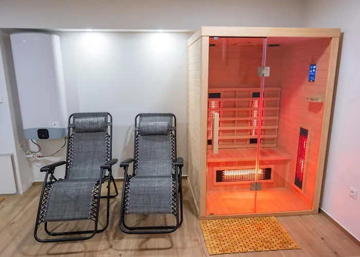 Three-bedroom Premium Atmosfera With Private Pool&sauna Prázdninový dům